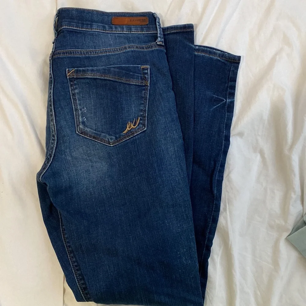 Express Ripped jeans 👖💙 - Picture 3 of 3